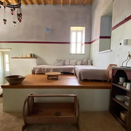 Holiday home Kasa Antika Megisti