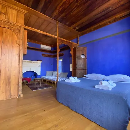 Kasa Antika Holiday home *